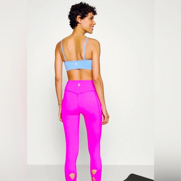 Free People Movement Solid Wave Rider Legging Living Magenta Size LARGE like New - Picture 7 of 9